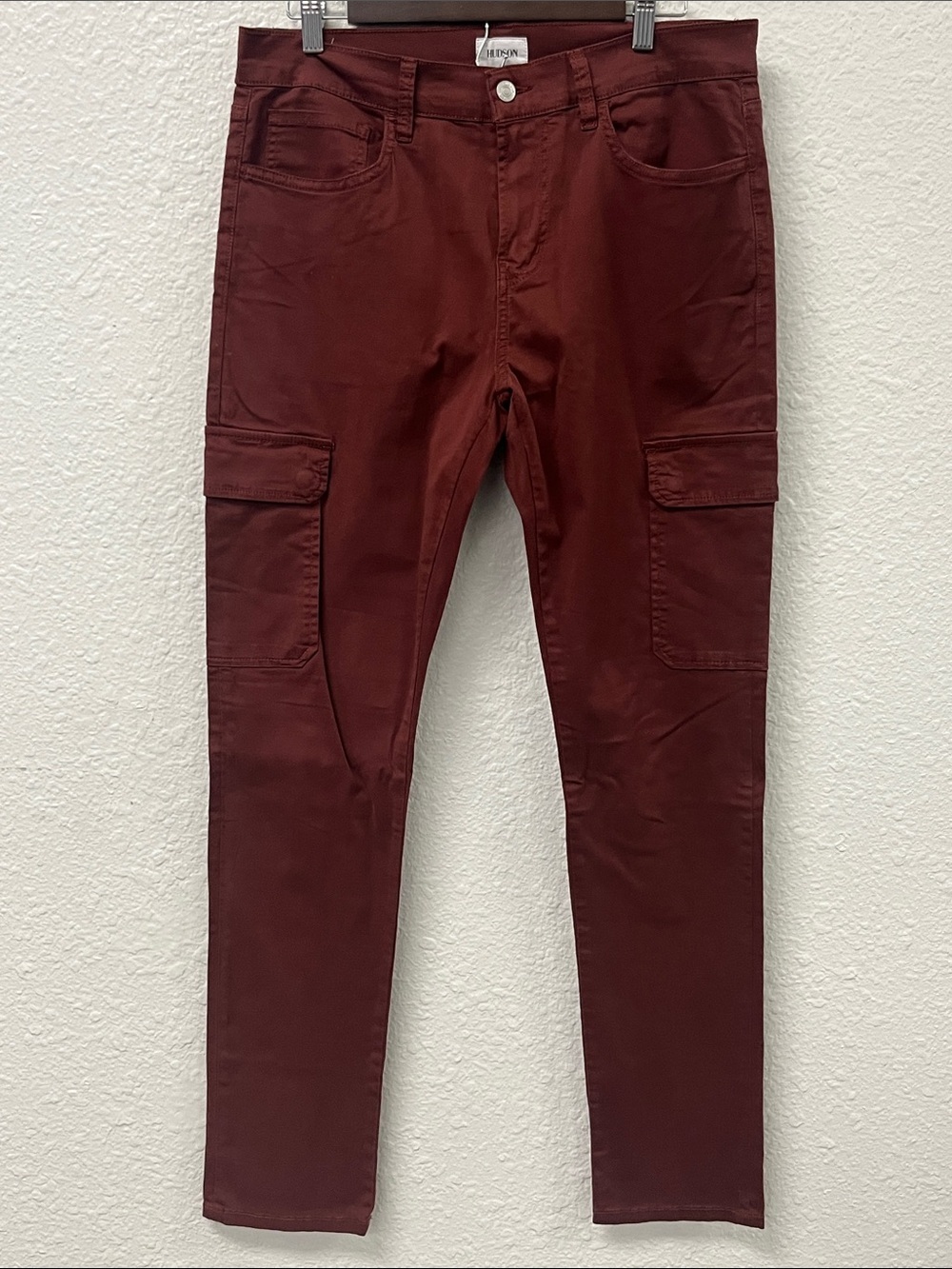 Hudson Slim Cargo Pants in Burgundy 33x32
#1148